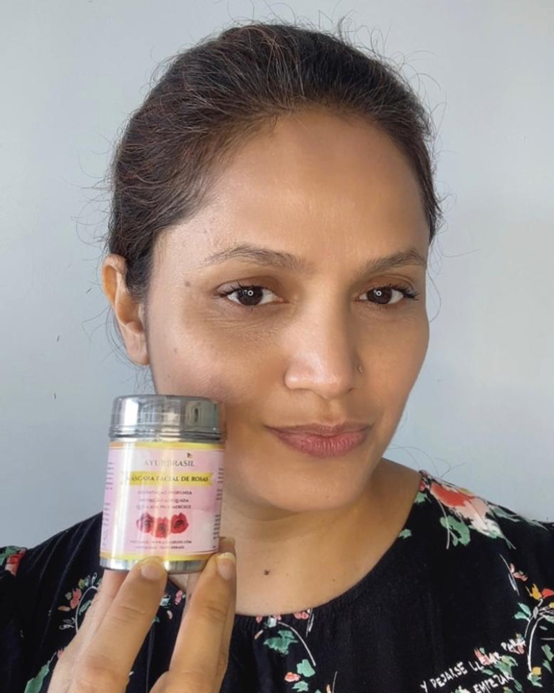 Máscara Facial de Rosas - Hidrata Renova e Clareia a Pele - Ayur Brasil